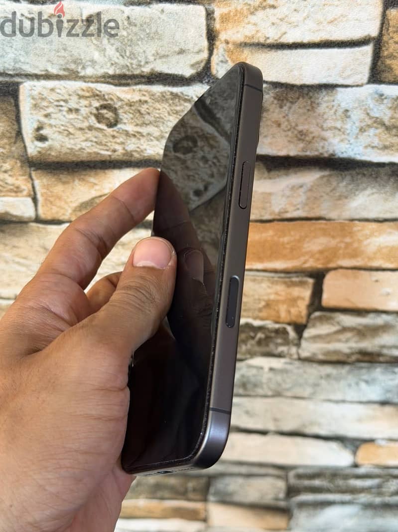 Apple - iPhone 17 3