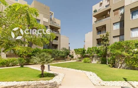 فيو مميز تشطيب كامل مفروشة بالكامل شقة ١٥٠م للإيجار في ذا فيليج جيت The Village Gate التجمع الخامس القاهرة الجديدة بالقرب من الجامعة الأمريكية AUC