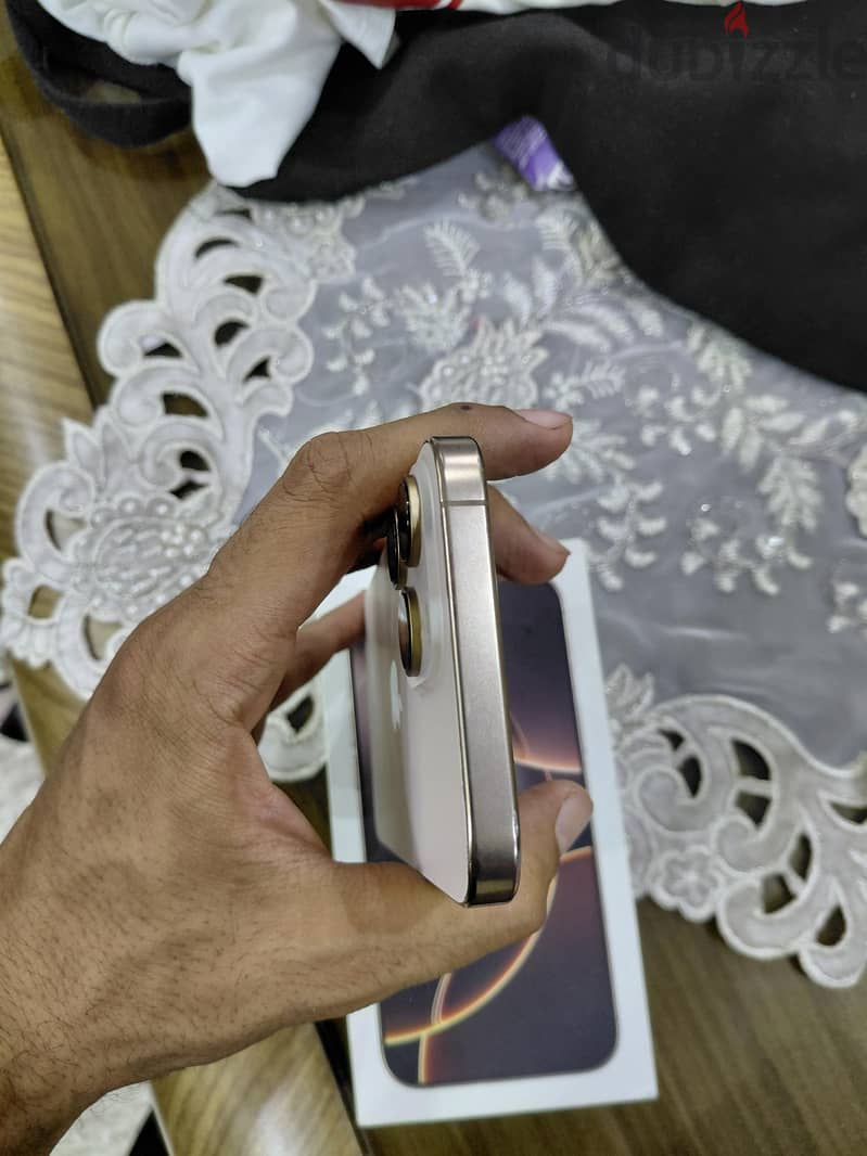 Apple - iPhone 16 Pro Max 3