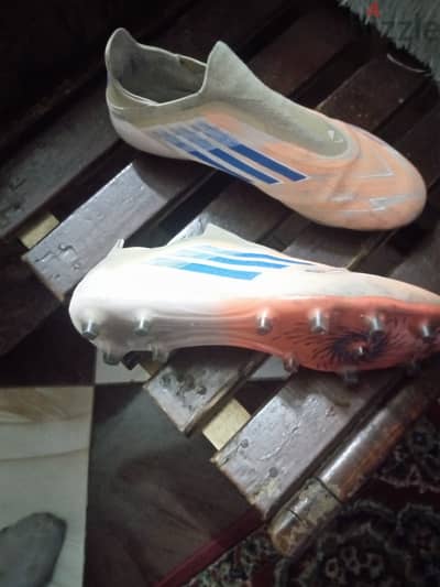 F50 بروفيشنال ميرور
