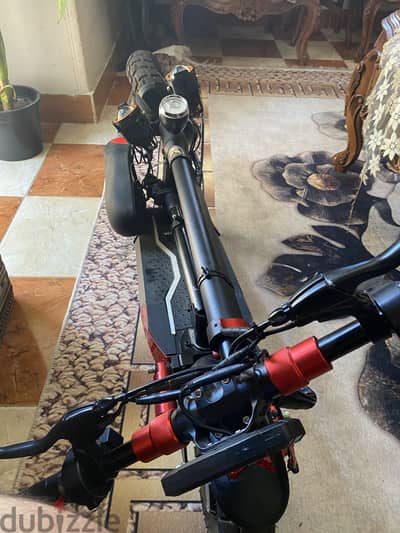 Electric scooter