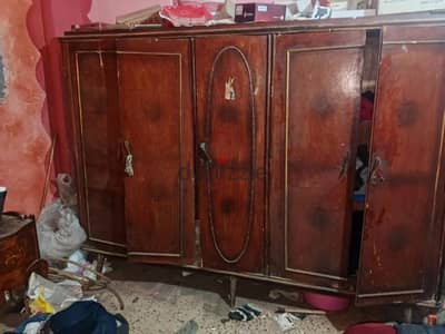 سرير ودولاب