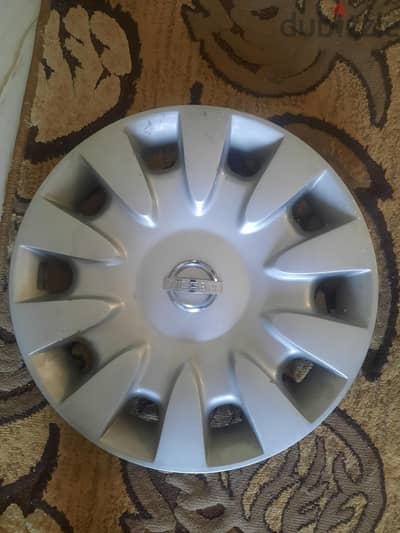 طاسات عربيه نيسان صنى N16 بحاله ممتازه