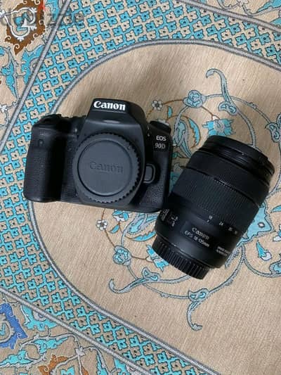 canon 90D Shutter 2K with lens 18:135 USM بكدج
