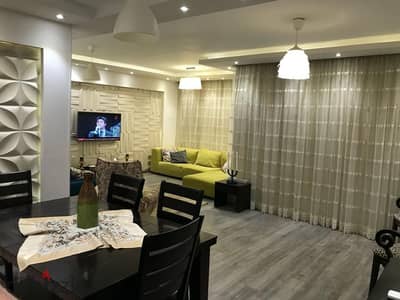Apartment for sale cash in Madinaty B1, area 175m, Ultra Super Lux finishing, wide garden view