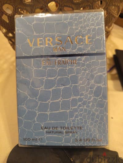 VERSACE