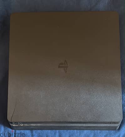 Playstation 4 slim