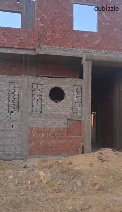 قطعه مبنيه بالحي السادس بمدينة بدر