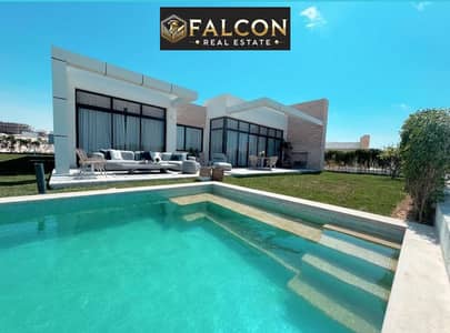 Villa for sale on the sea, first row, completely unobstructed view (350m - 5 bedrooms), full sea view, 5 million down payment, Silver Sands