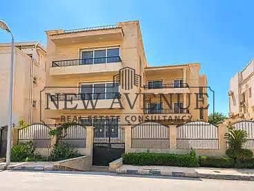 Duplex with garden for sale Prime location in Ganoub El Academia- New Cairo-Fully Finished ( Super lux )