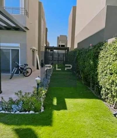 استلام فوري فيلا مستقله بسعر مميز في كمبوند بالم هيلز نيو كايرو التجمع الخامس palm hills new cairo