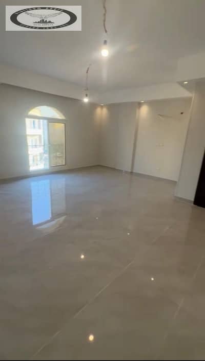 Apartment for rent in Fifth Settlement (Al-Andalus), near Katameya Heights, Katameya Gardens, and Mountain View.  Super-lux finish.