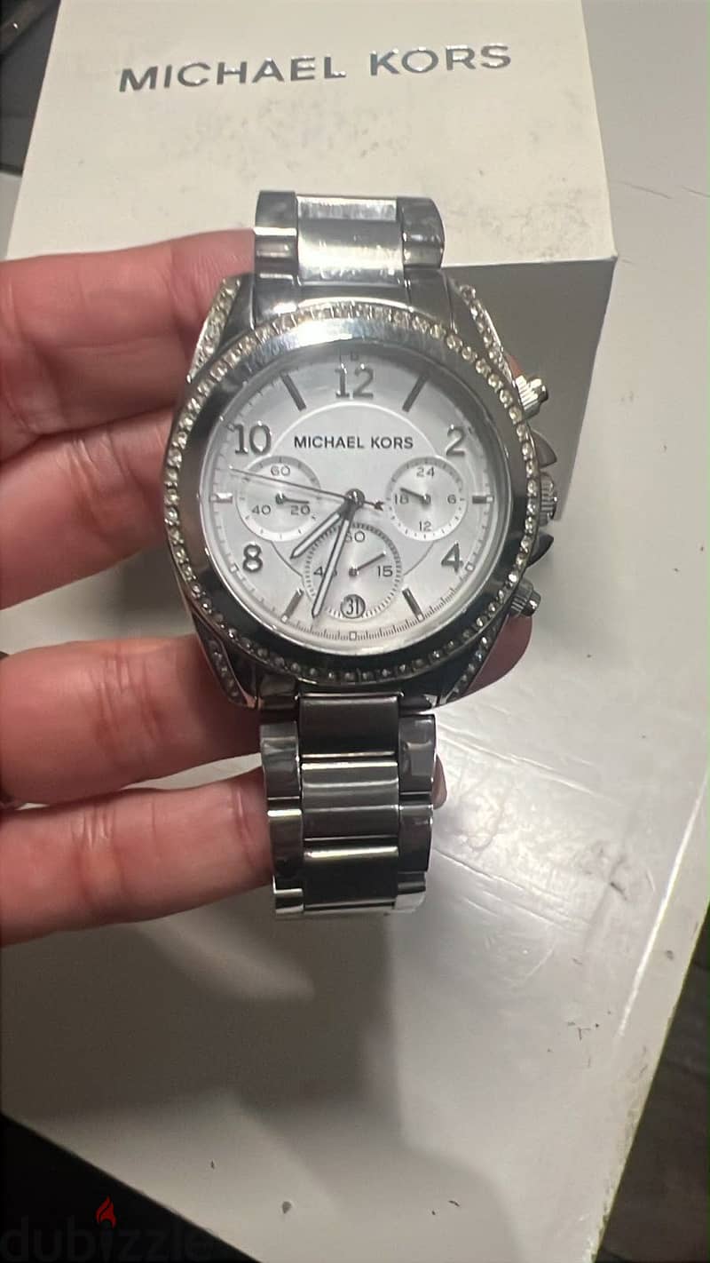 Brand: Michael Kors 1