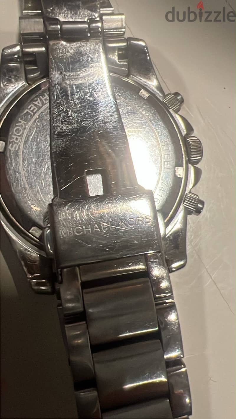 Brand: Michael Kors 3