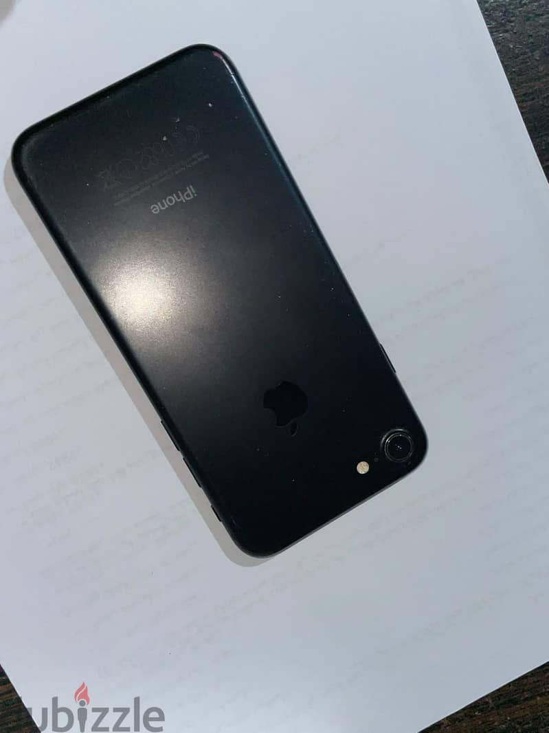 Apple - iPhone 7 1