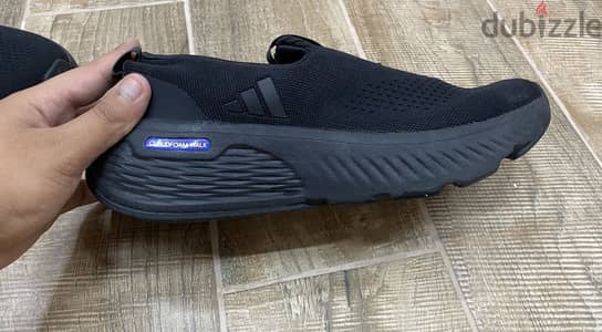 Adidas sneakers cloudfoam comfortable (42) للبيع