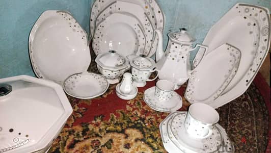 طقم صيني كامل 135 قطعة