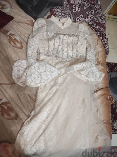 فستان