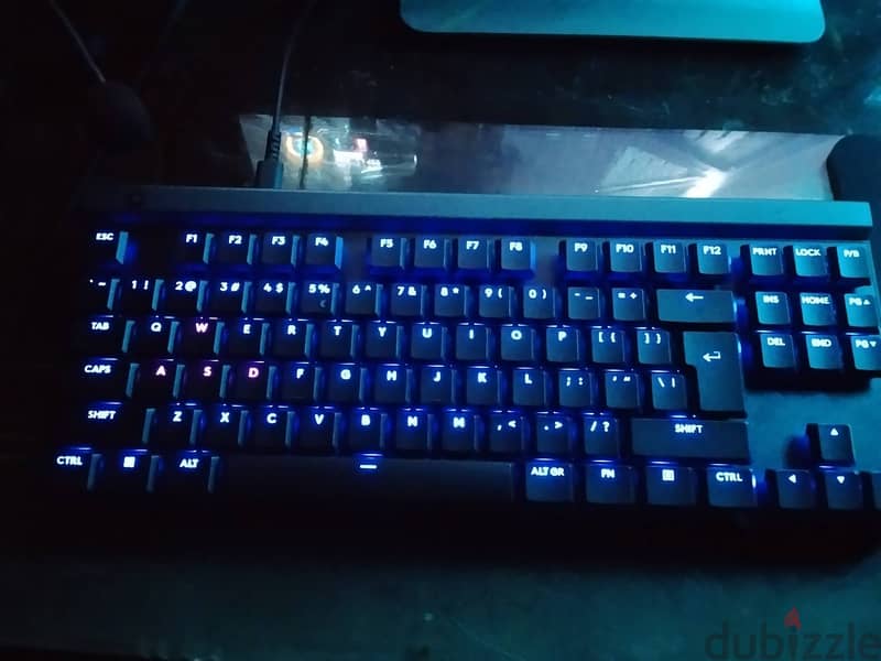 Logitech G515 TKL 1