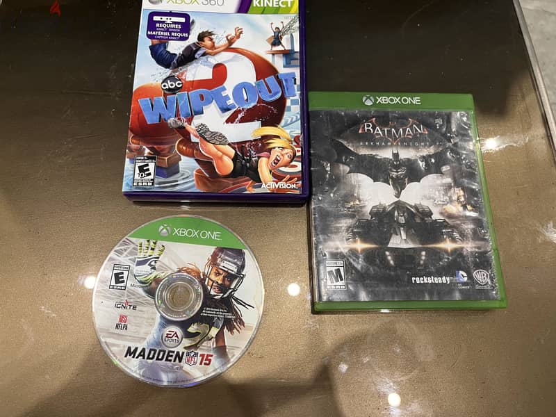 Xbox one with 2 controller 4