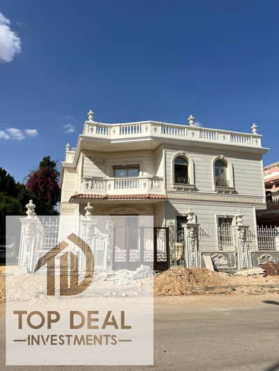 A huge villa in the best location, layout, area, and view in El Shorouk City