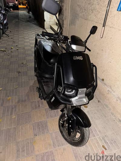 سكوتر كهربائي / electric scooter
