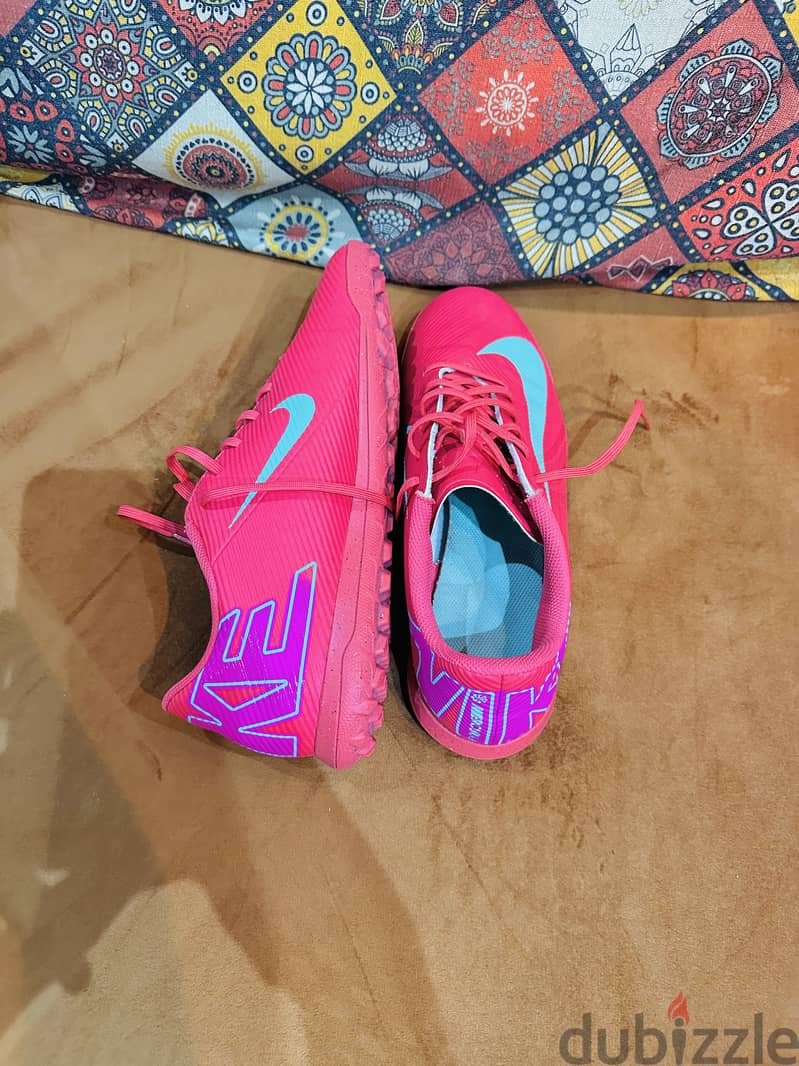 Nike mercurial 4