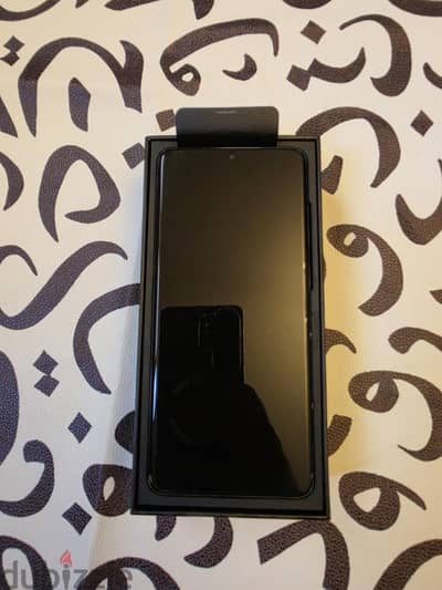 Samsung Galaxy S20 Plus - 8GB RAM - 128GB storage