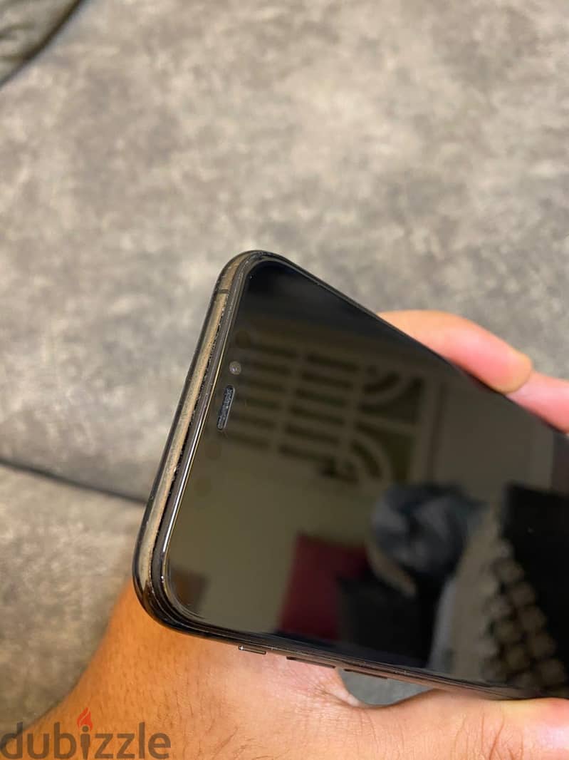 Apple - iPhone 11 Pro 3
