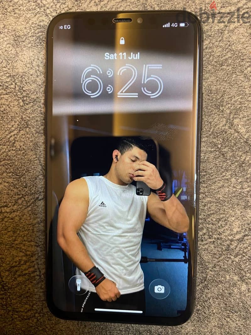 Apple - iPhone 11 Pro 7