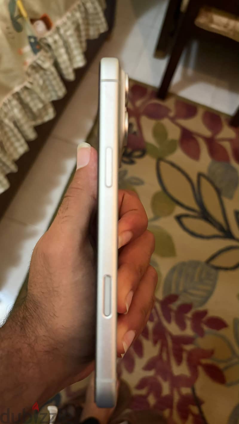 Apple - iPhone 17 Pro Max 2