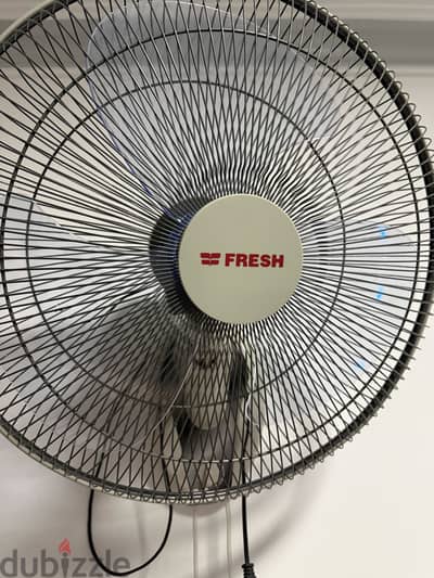 مروحة حائط