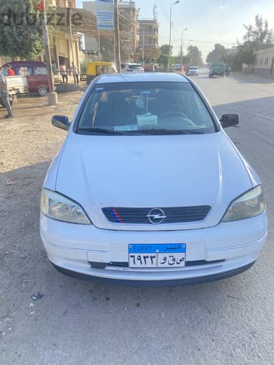 أوبل أسترا 2000