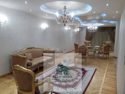 Twin house at a bargain price in Sheikh Za
توين هاوس بسعر لقطة جدا الشيخ زايد موقع مميز فيو مفتوح سوبر لوكس منطقة الفلل فقط السعر مميز جدا لسرعة البيع