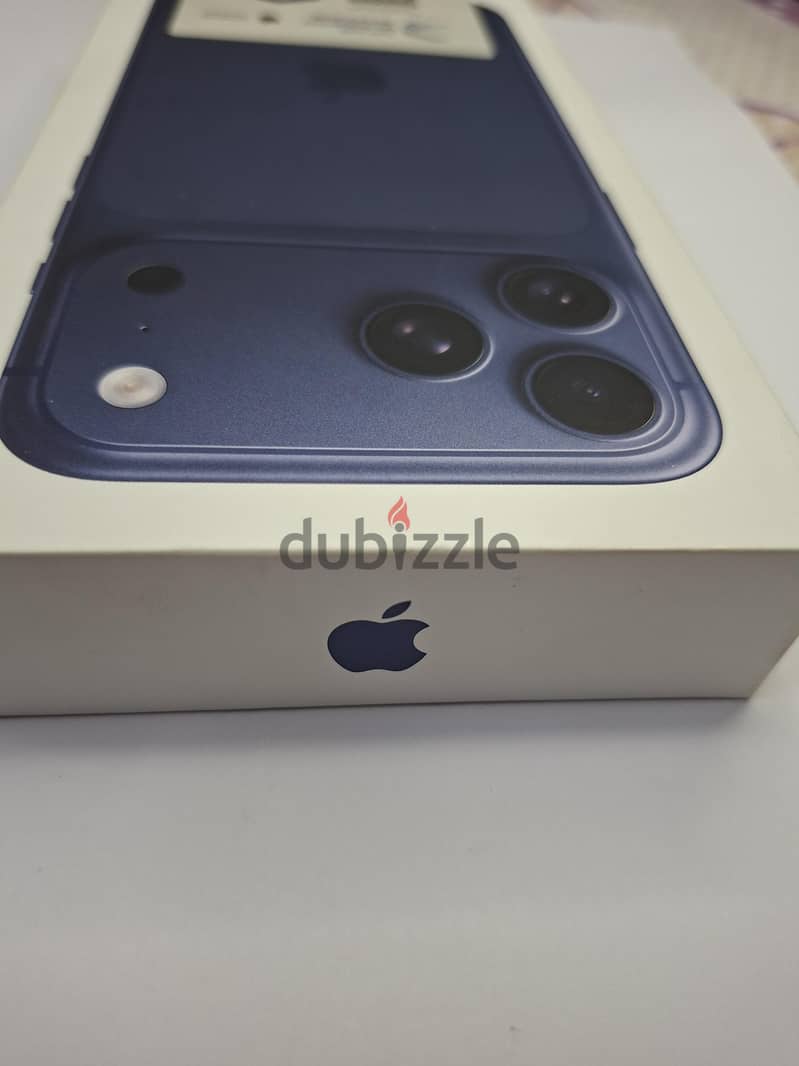 Apple - iPhone 17 Pro Max 2