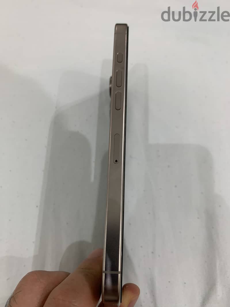 Apple - iPhone 16 Pro Max 3