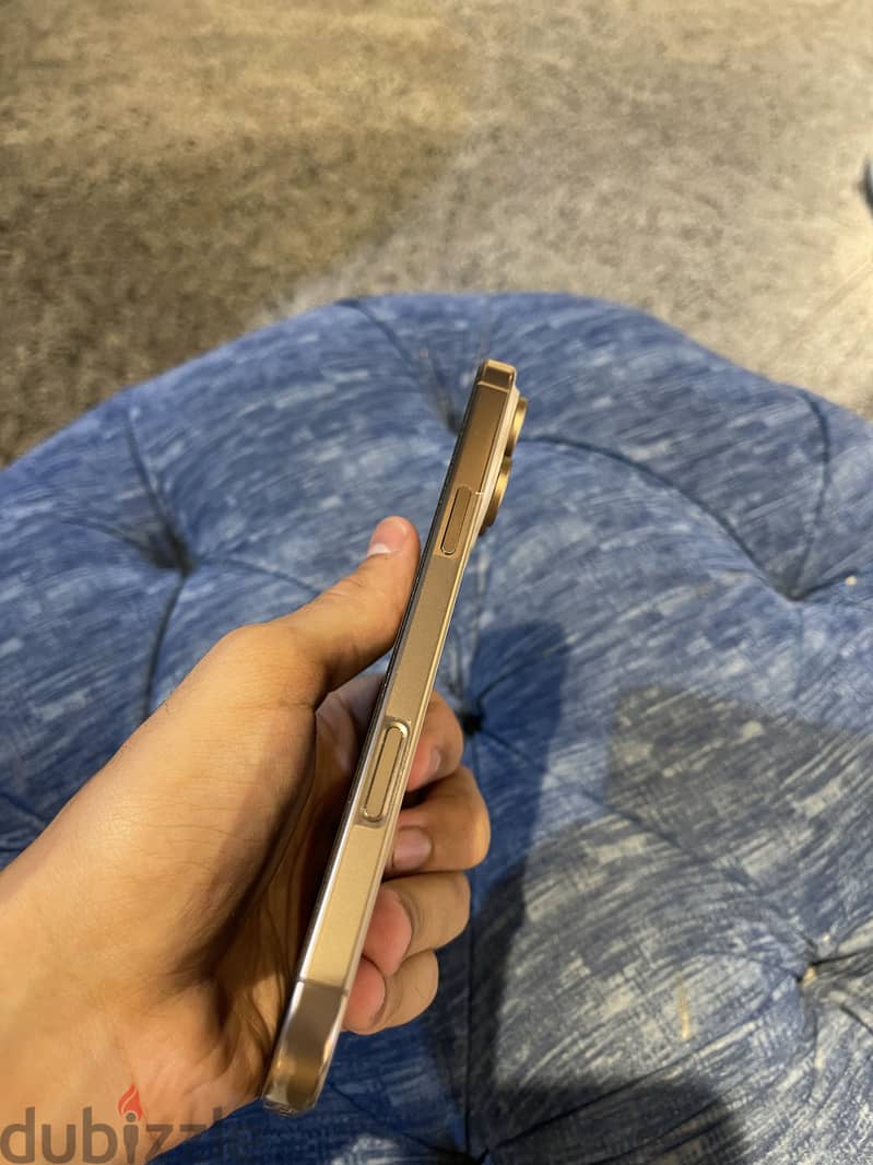 Apple - iPhone 16 Pro Max 2