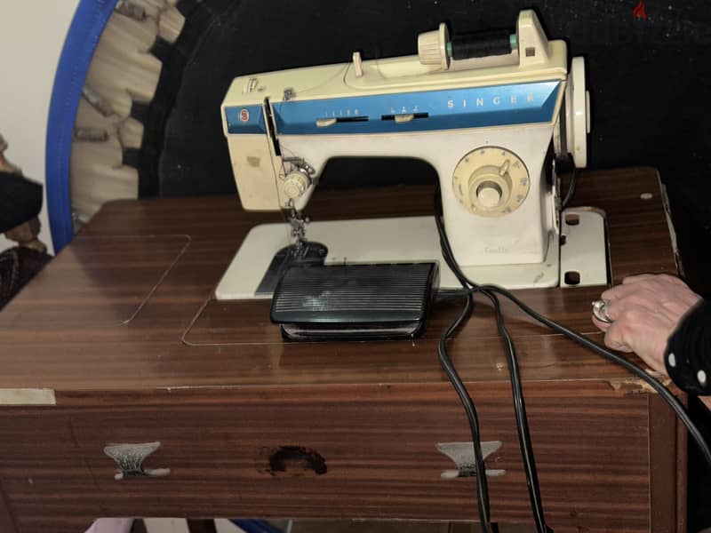 Singer sewing machine 5