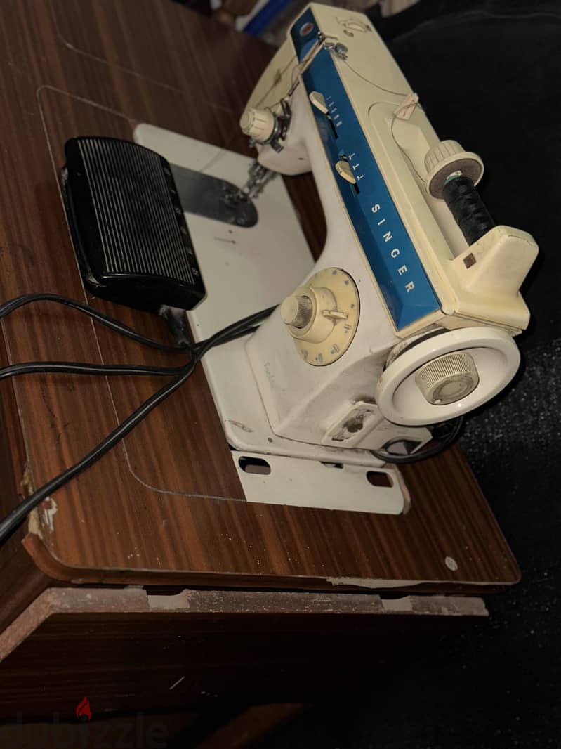 Singer sewing machine 8