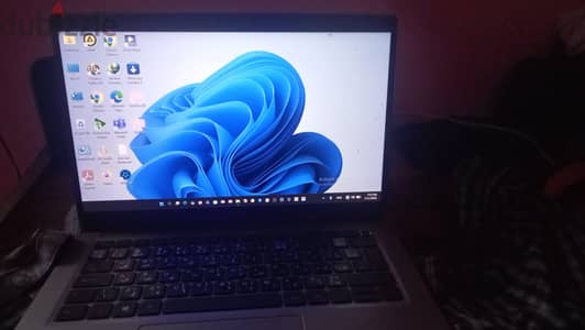 لاب توب للبيع تاتش سكرين