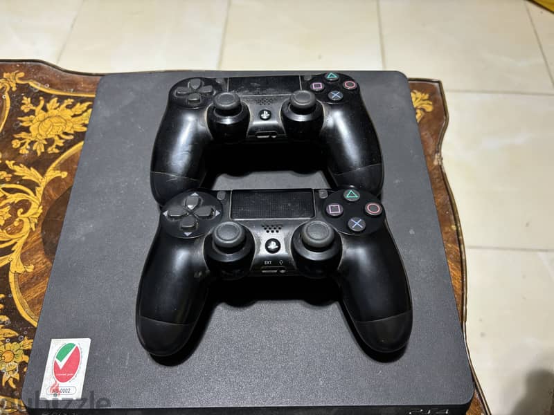 Ps4 slim used 1