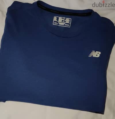 new balance tshirt