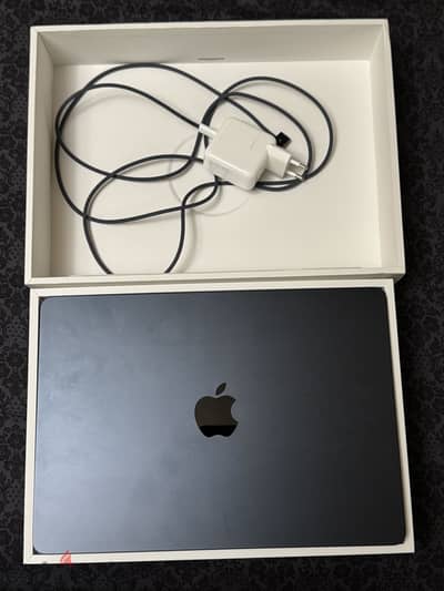Macbook Air 13' M4 256GB 16GB Ram Midnight Blue