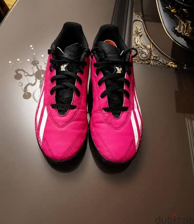 جزمه كوره adidas X speed portal . 4 اصليه  استخدام مرتين