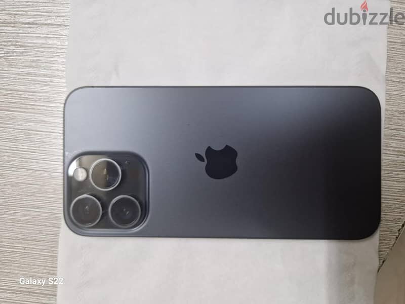 Apple - iPhone 15 Pro Max 2
