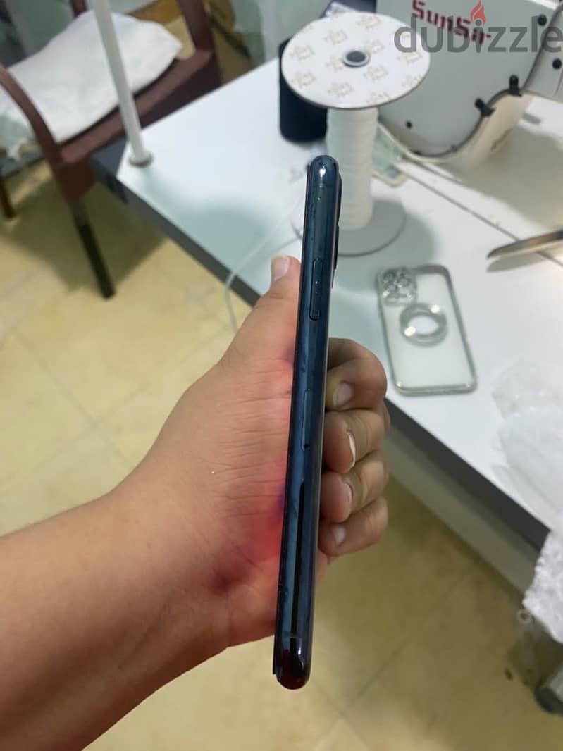 Apple - iPhone 11 Pro 3