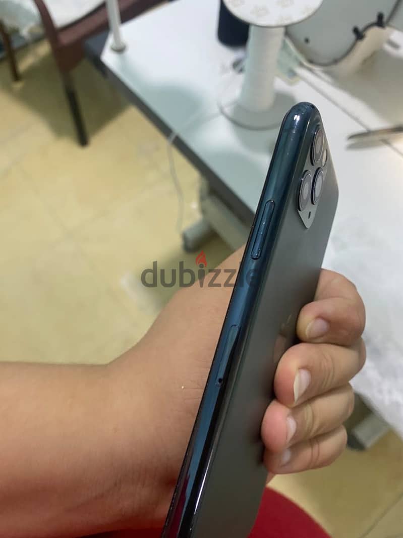 Apple - iPhone 11 Pro 7