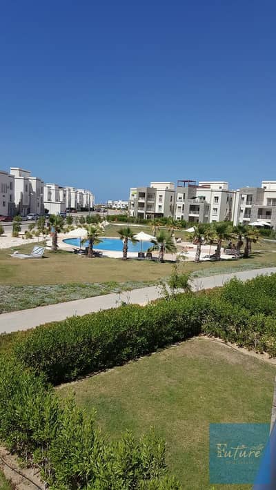 للبيع شاليه في أمواج دور اول غرفتين  دايركت علي حمام السباحه بحري صريح Amwaj North Coast
