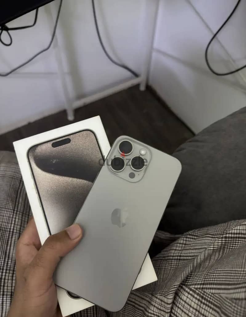 Apple - iPhone 15 Pro Max 1