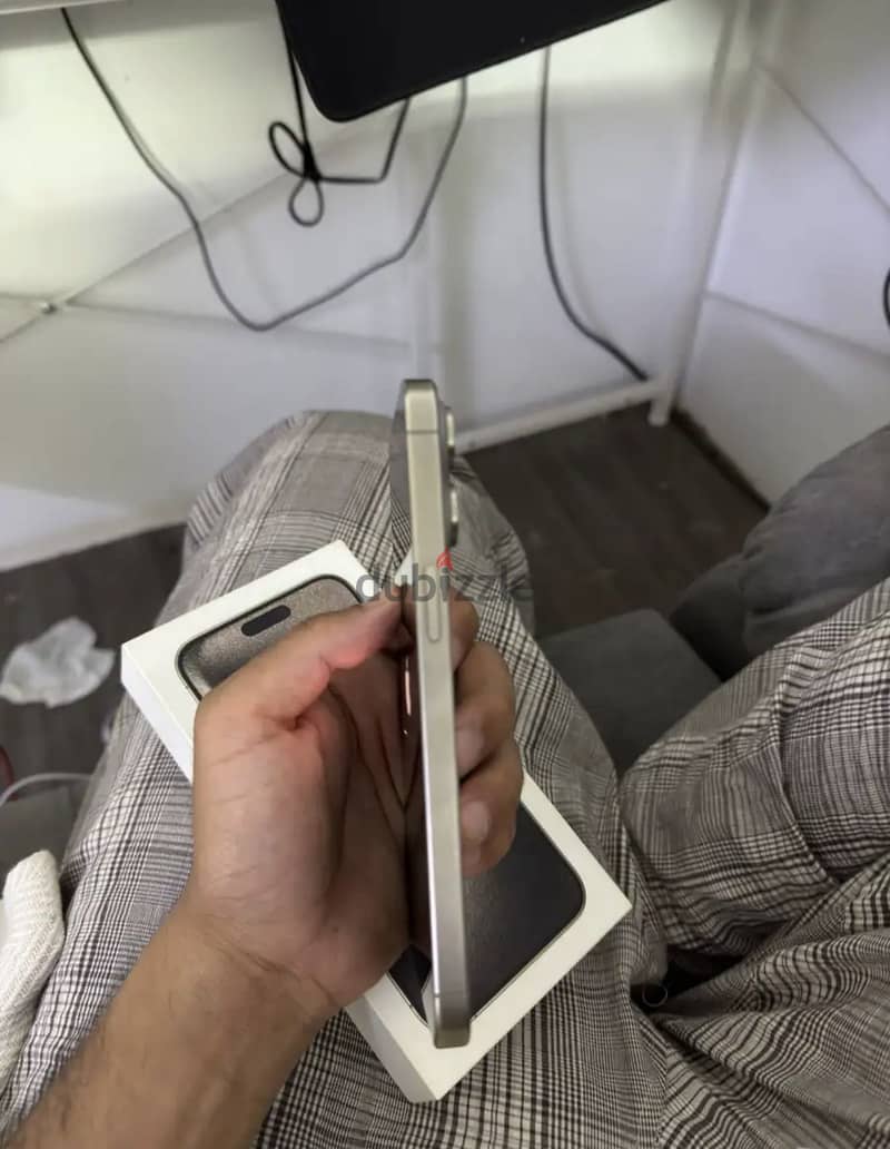 Apple - iPhone 15 Pro Max 2